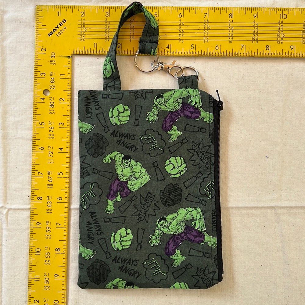 Top Notch By Design Voulala Always Angry Marvel Hulk zip pouch